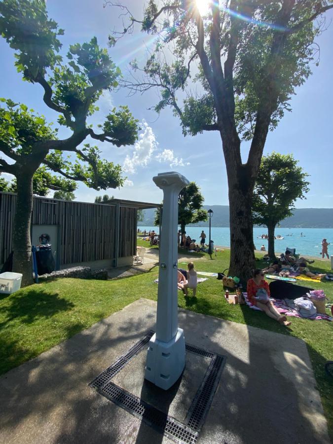Castle View Menthon Villa ภายนอก รูปภาพ