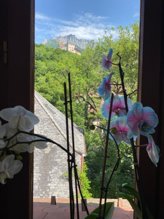 Castle View Menthon Villa ภายนอก รูปภาพ
