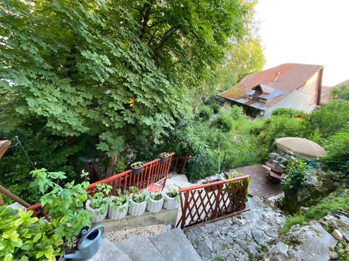 Castle View Menthon Villa ภายนอก รูปภาพ